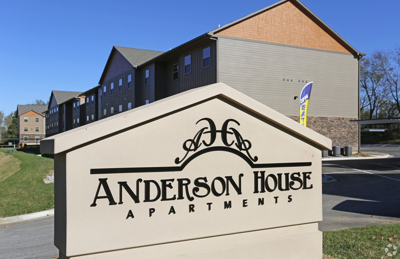 Ferrelview Apartment: 407 N Garrison Ave, Apt 108