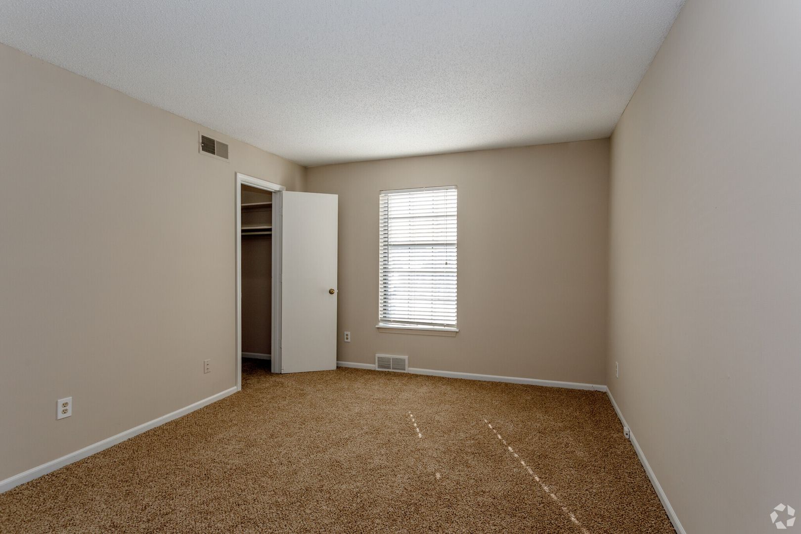 Nieman Park Townhomes 5 of 10
