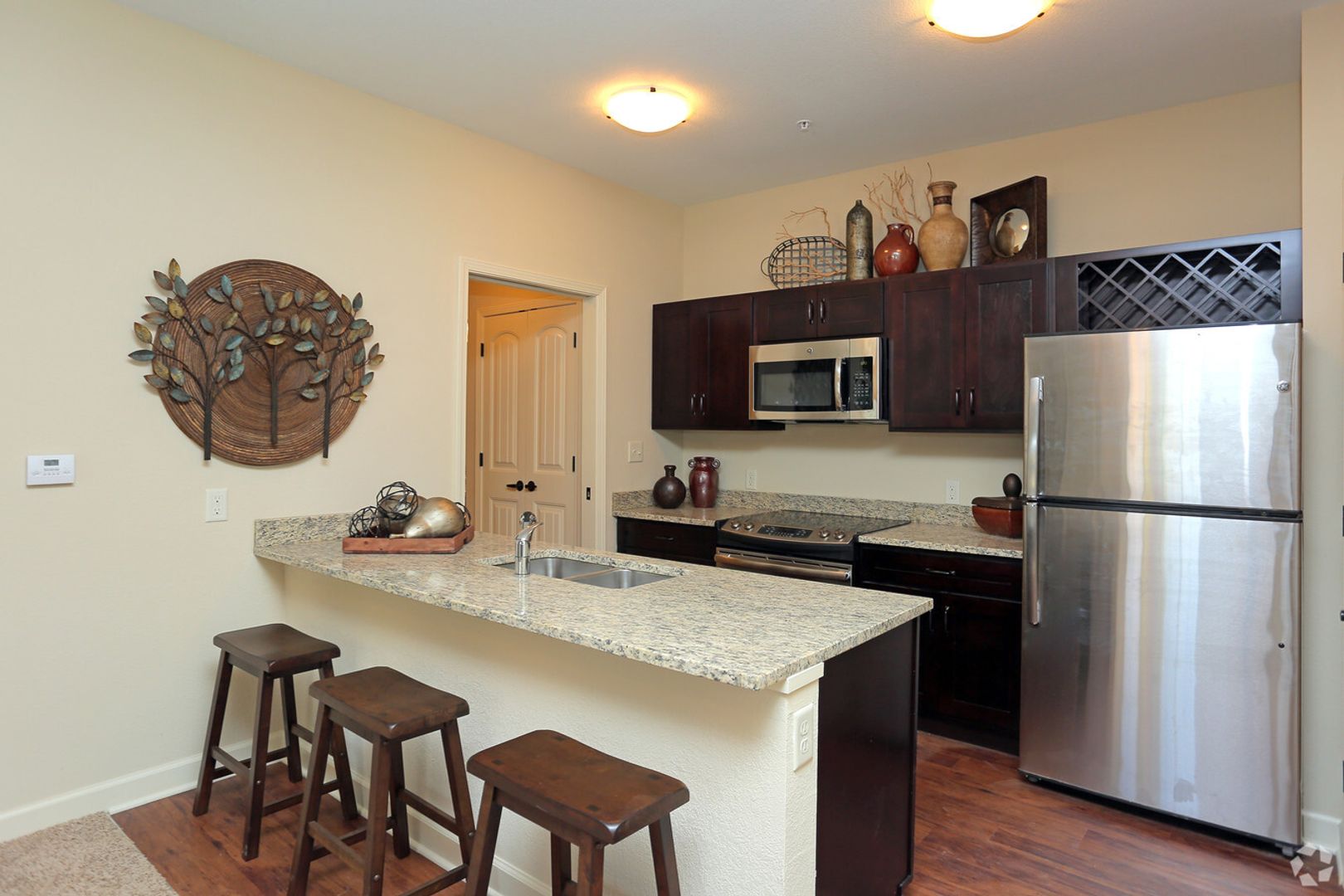 Ferrelview Apartment: 407 N Garrison Ave, Apt 108