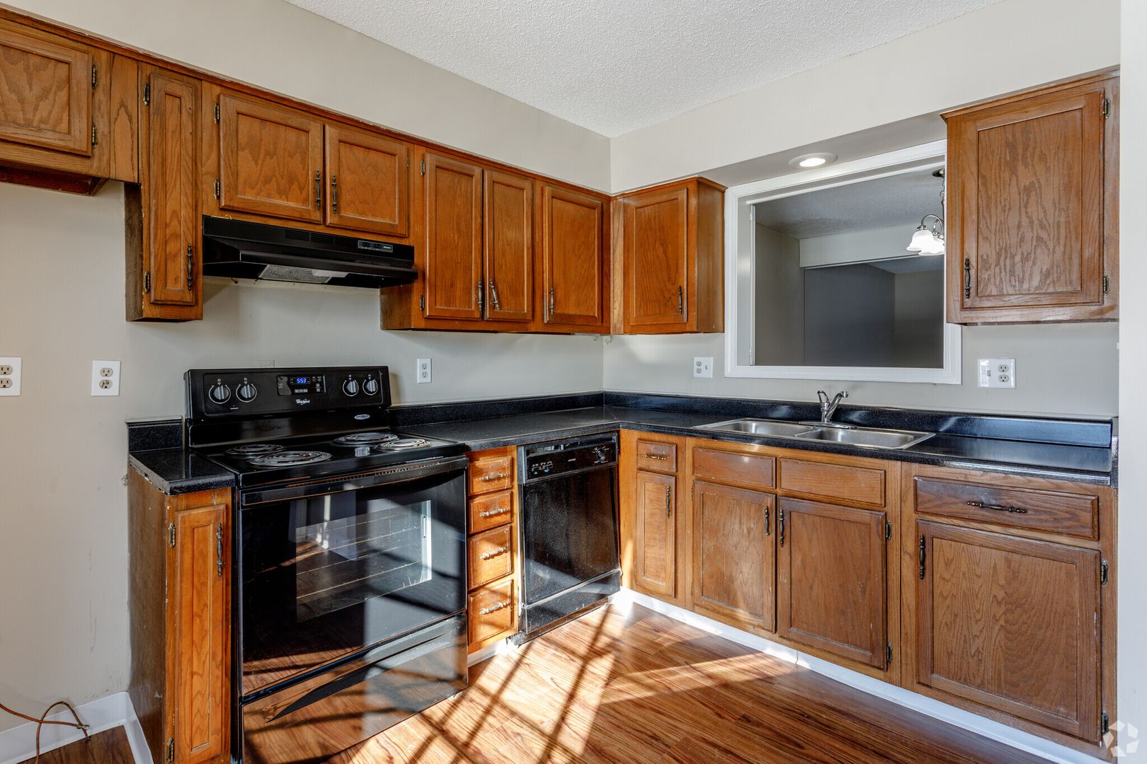 Nieman Park Townhomes 3 of 10