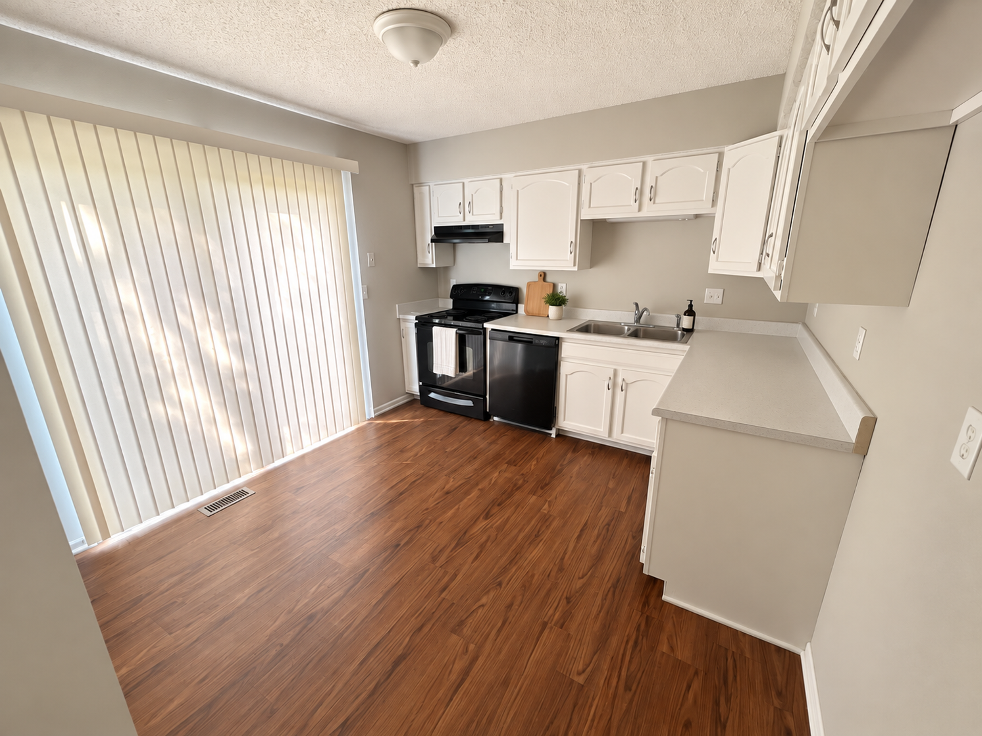 Nieman Park Townhomes 4 of 8