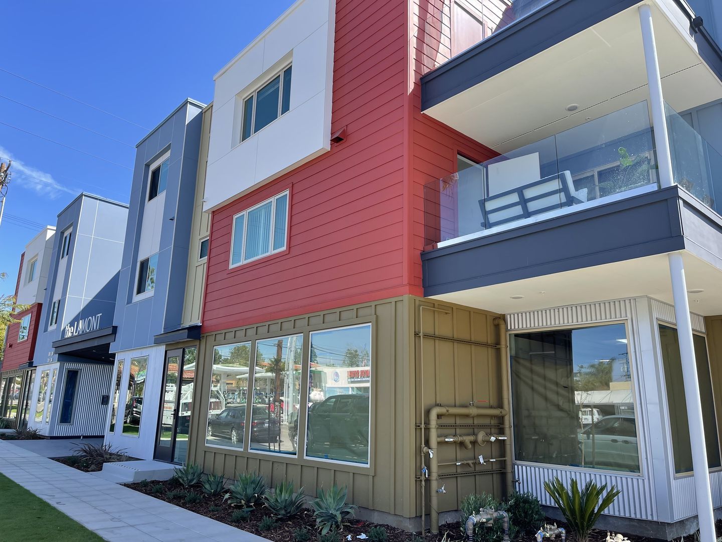 San Diego Apartment: 4455 Lamont St