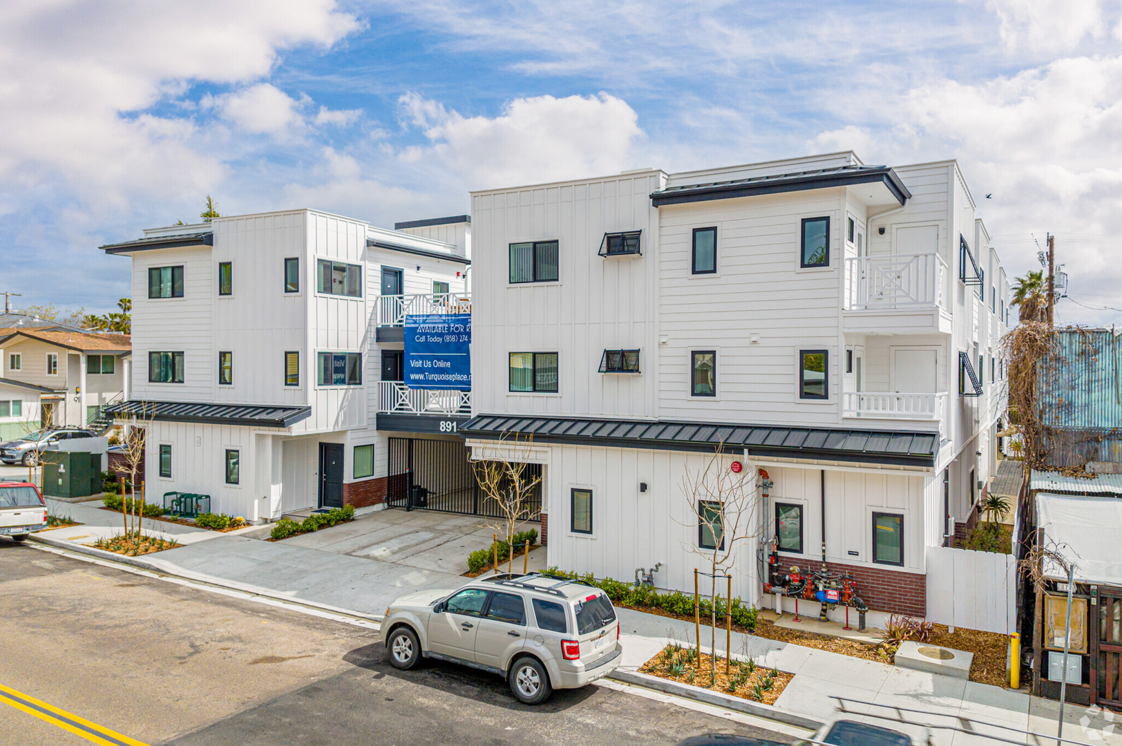 San Diego Apartment: 891 Turquoise St