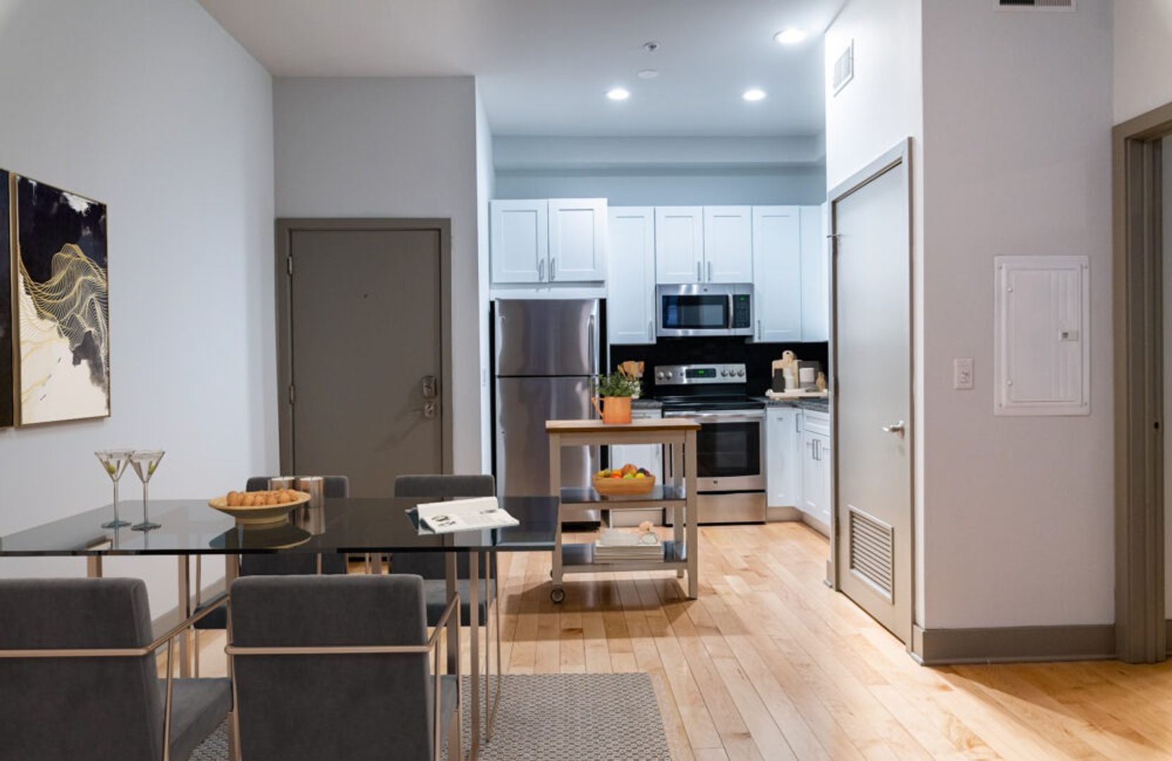 Philadelphia Apartment: 106 S 11th St