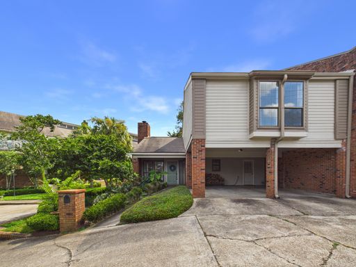 AVAILABLE NOW!! 2 Bedroom 2.5 Bath! – photo 1
