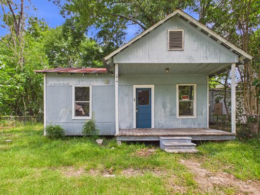 COMING SOON! 2 Bedroom, 1 Bathroom House – photo 1