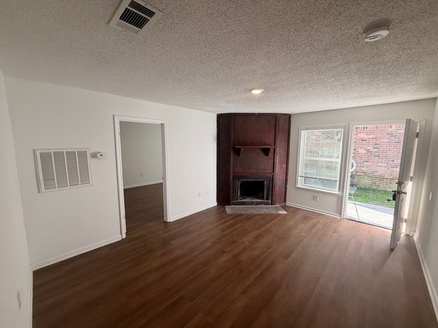 Duson Apartment: 109 Limoges Street