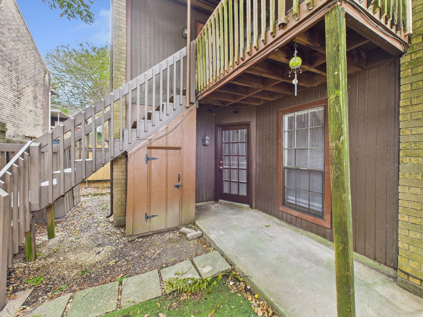 Lafayette Apartment: 108 Shekel Drive