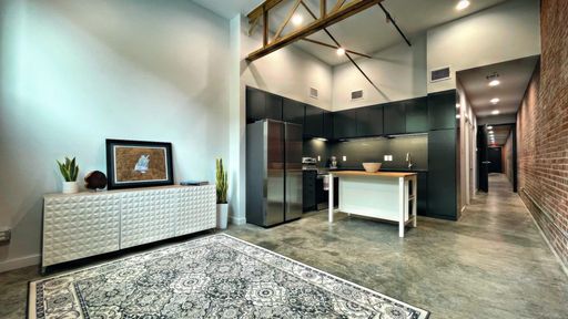 COMING SOON! 1 BEDROOM, 1 BATHEROOM UNIT! – photo 1