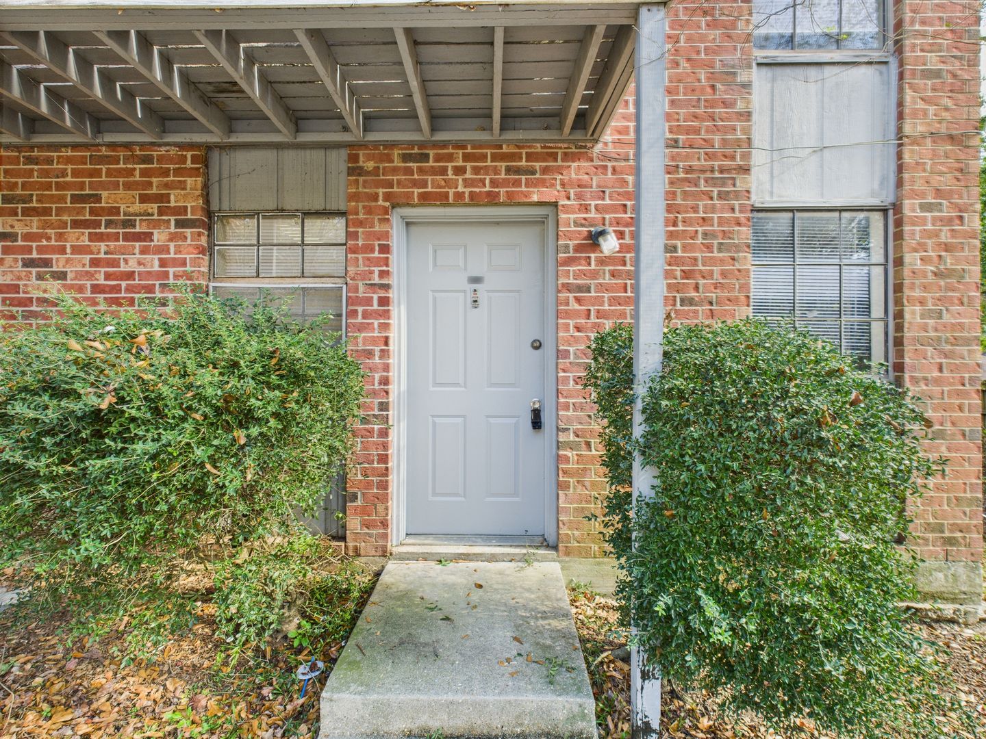 Lafayette Apartment: 207 Rue Royale