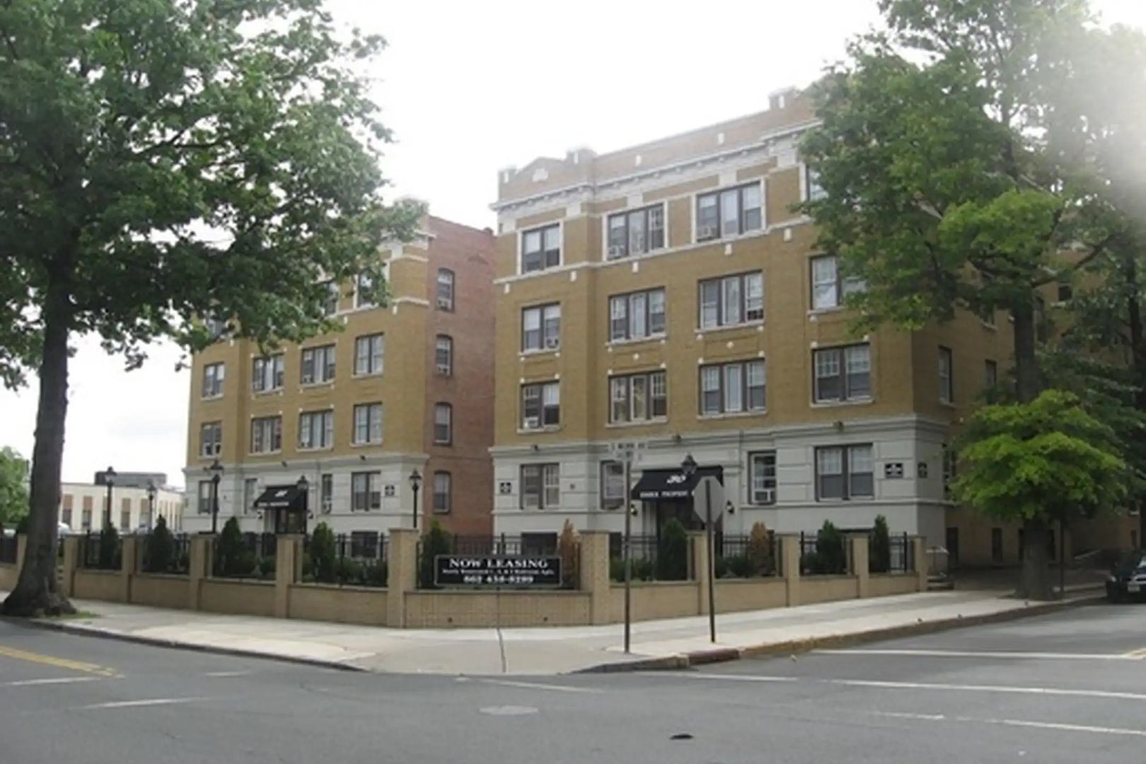 East Orange Apartment: 22-30 South Munn Ave.