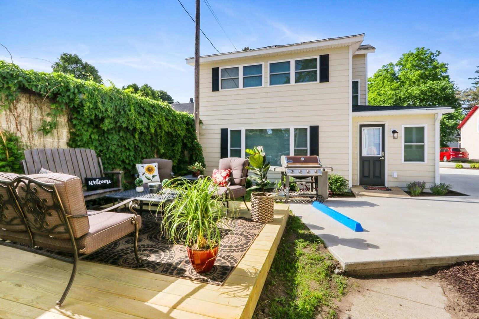 Lake Geneva House: 816 Wisconsin Street