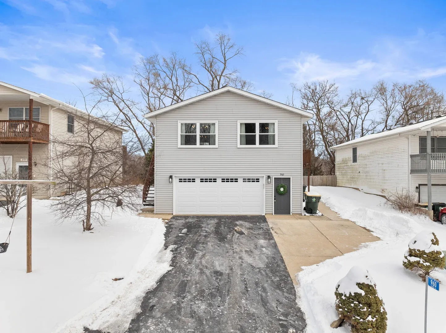 Twin Lakes House: 960 Rhyners Lane