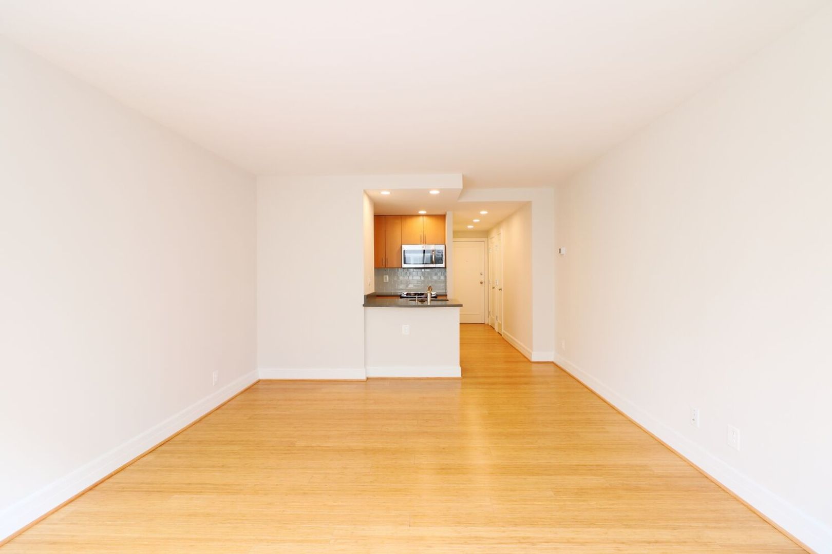 Washington Apartment: 1112 M Street, NW