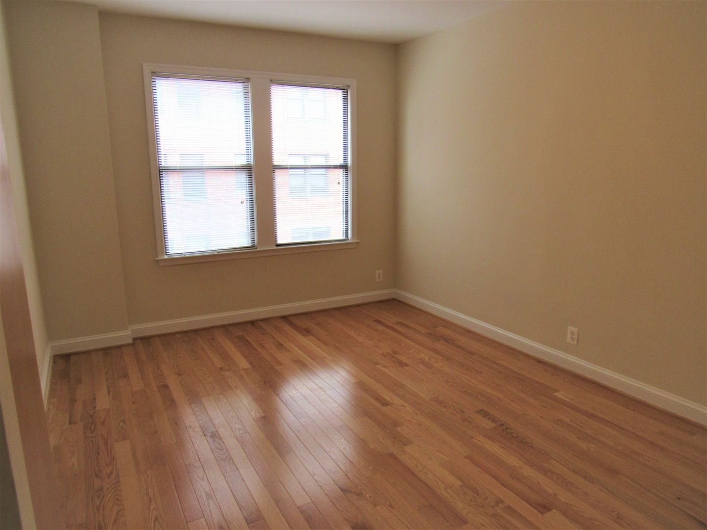Washington Apartment: 1825-1833 New Hampshire Avenue, NW