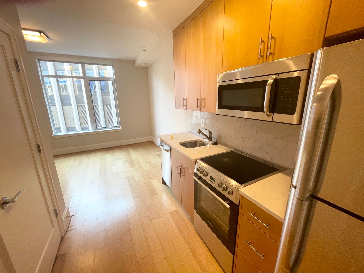 Washington Apartment: 1355 17th Street, NW