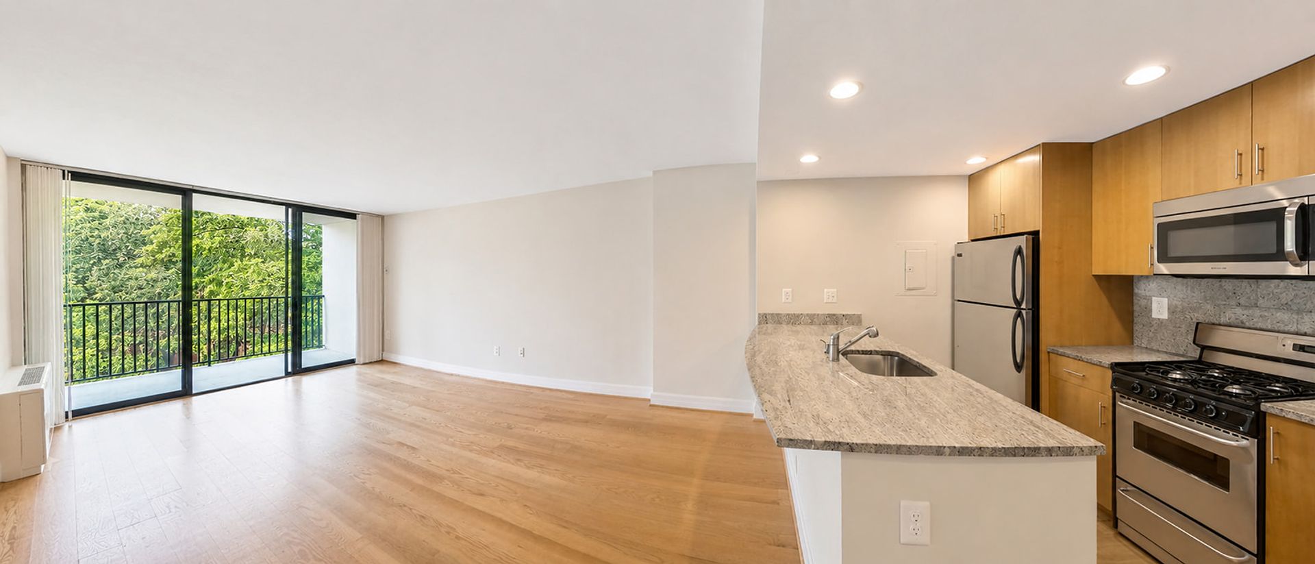 Washington Apartment: 1255 New Hampshire Avenue
