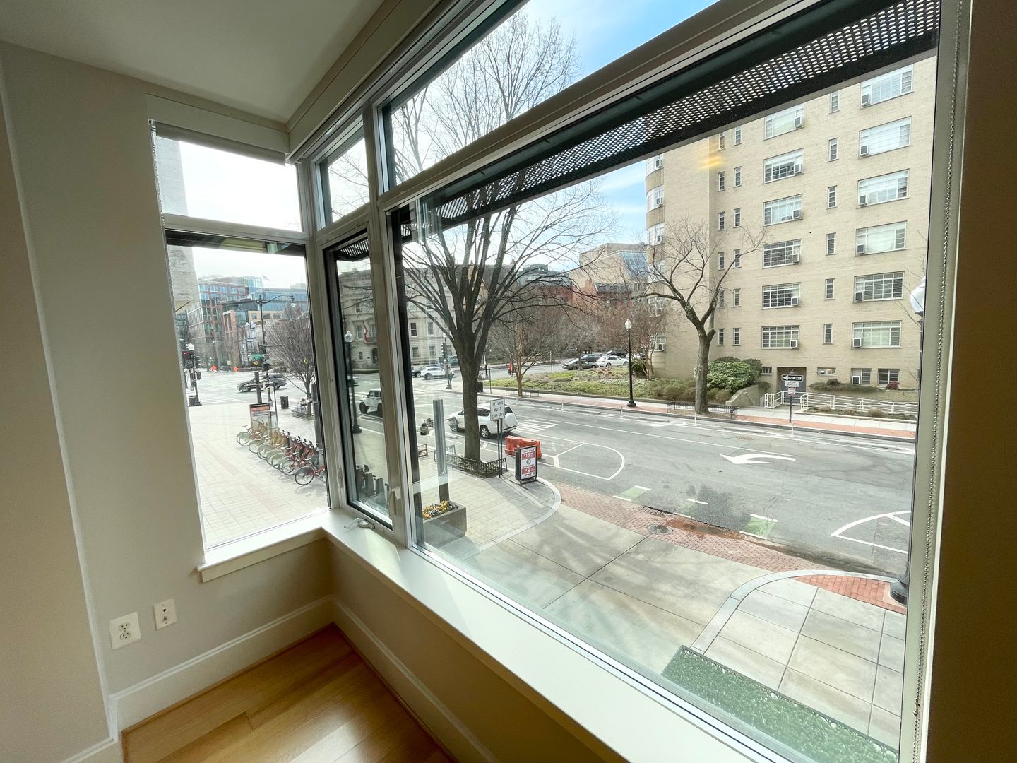 Washington Apartment: 1355 17th Street, NW