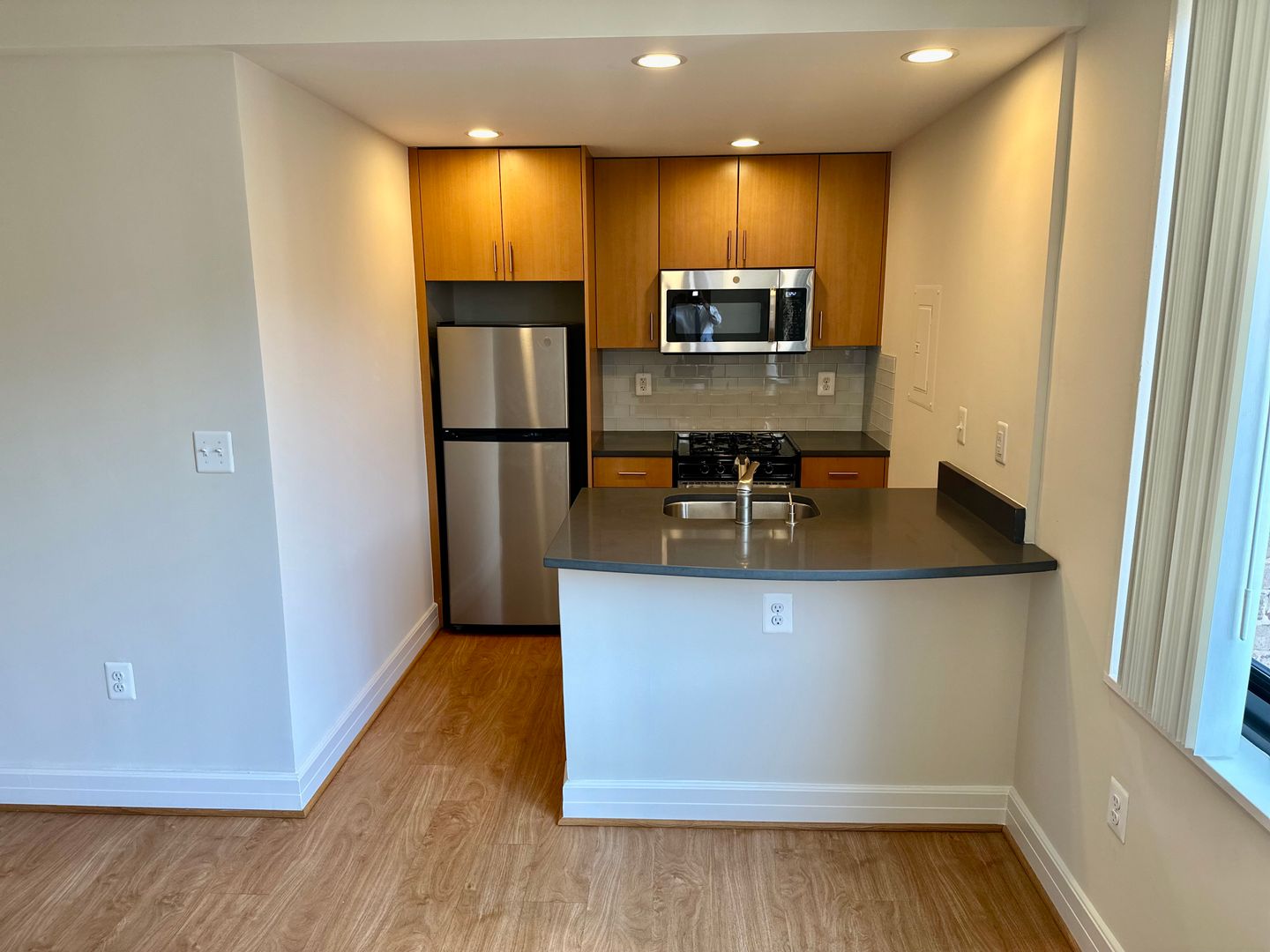 Washington Apartment: 1255 New Hampshire Avenue