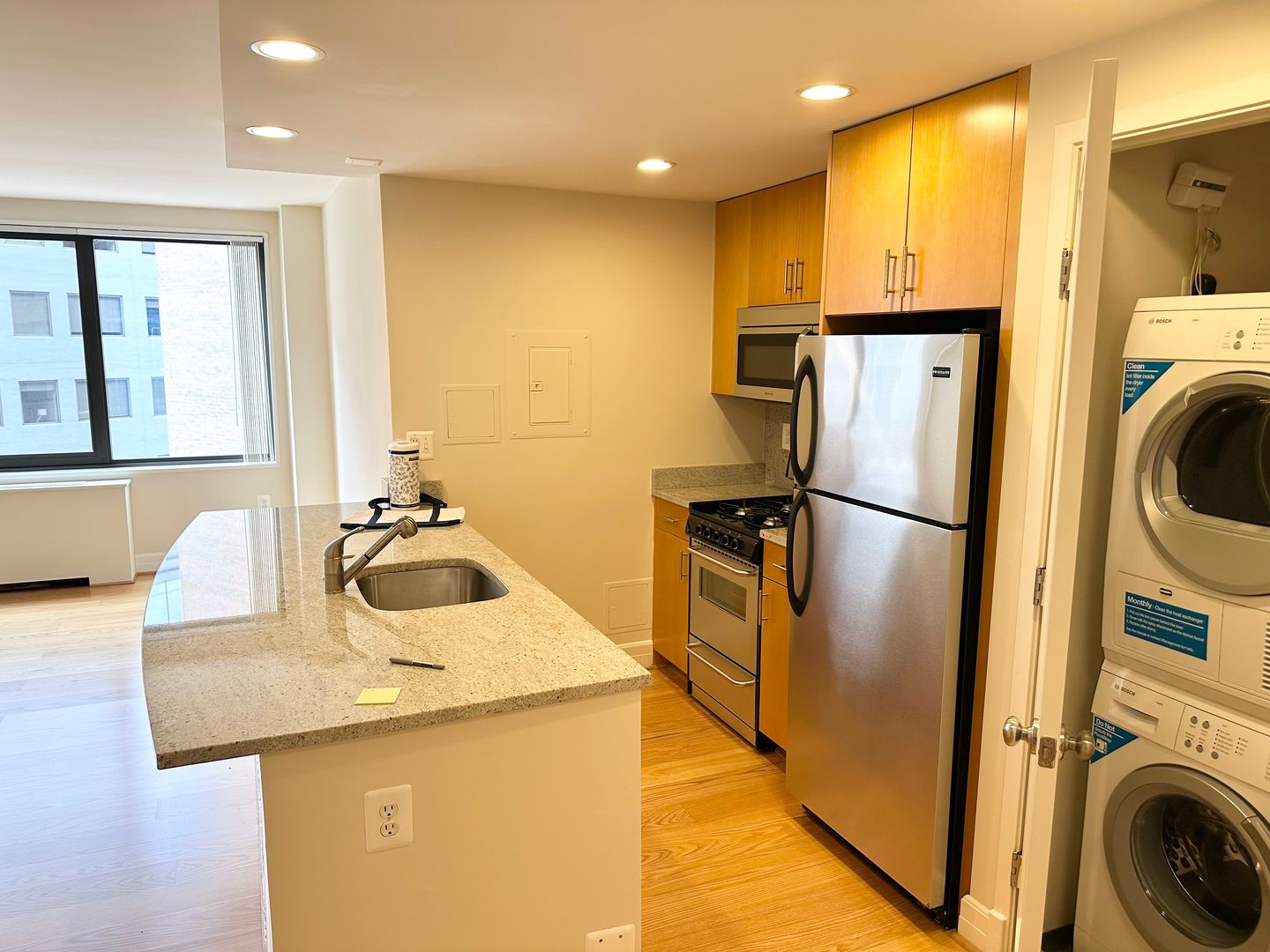 Washington Apartment: 1255 New Hampshire Avenue