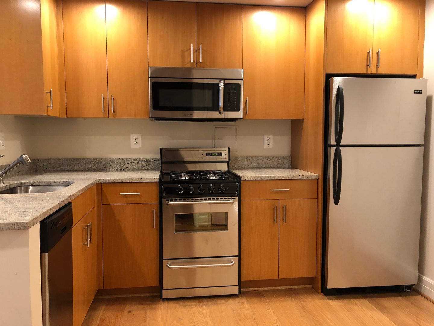 Washington Apartment: 1255 New Hampshire Avenue