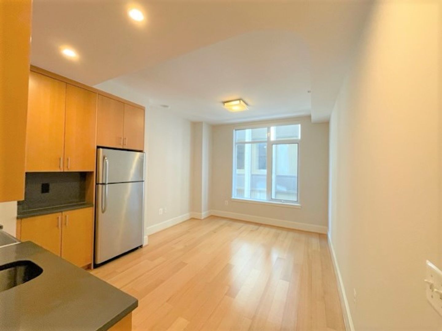 Washington Apartment: 1355 17th Street, NW