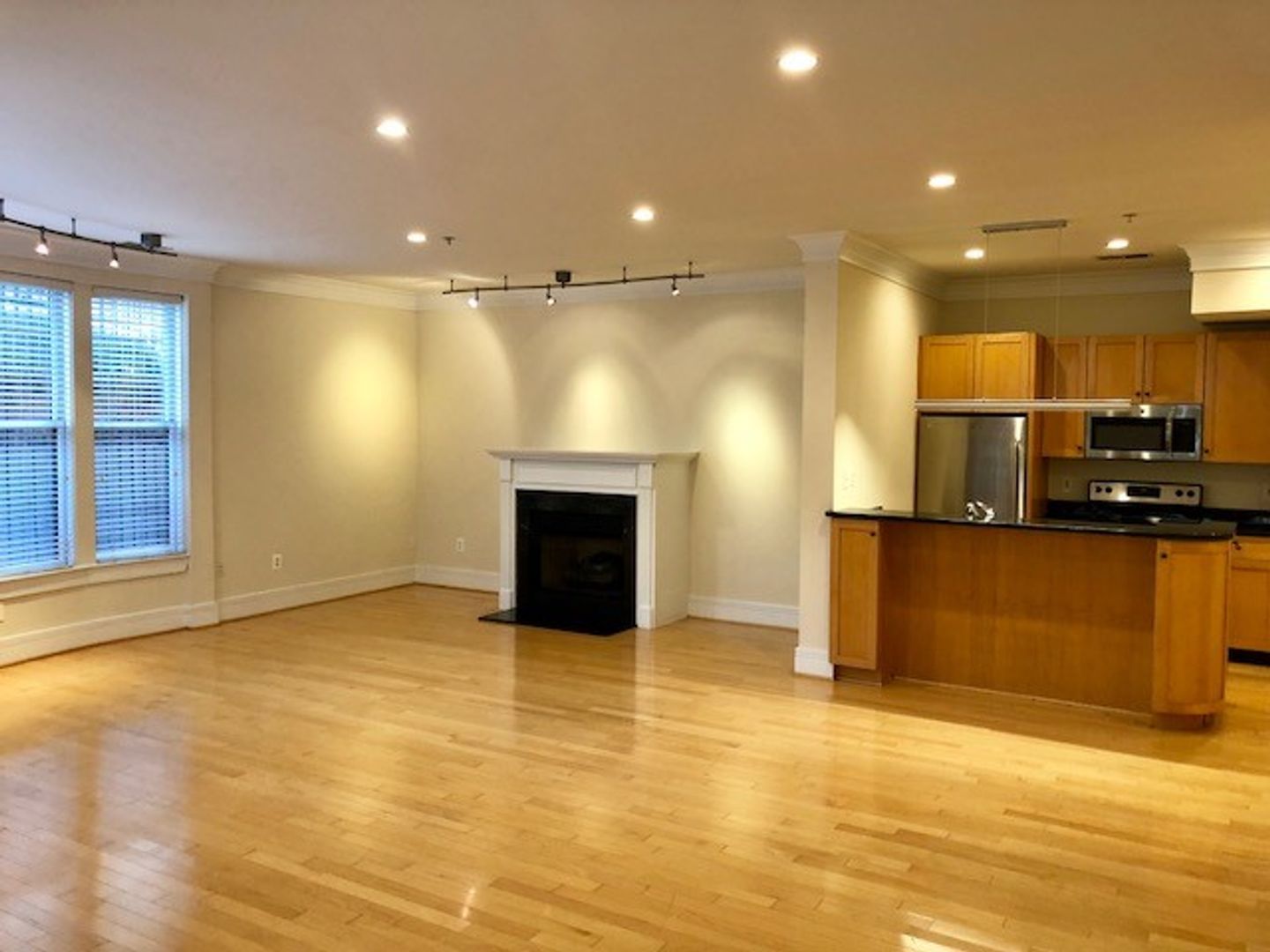Washington Apartment: 1515 O Street, NW