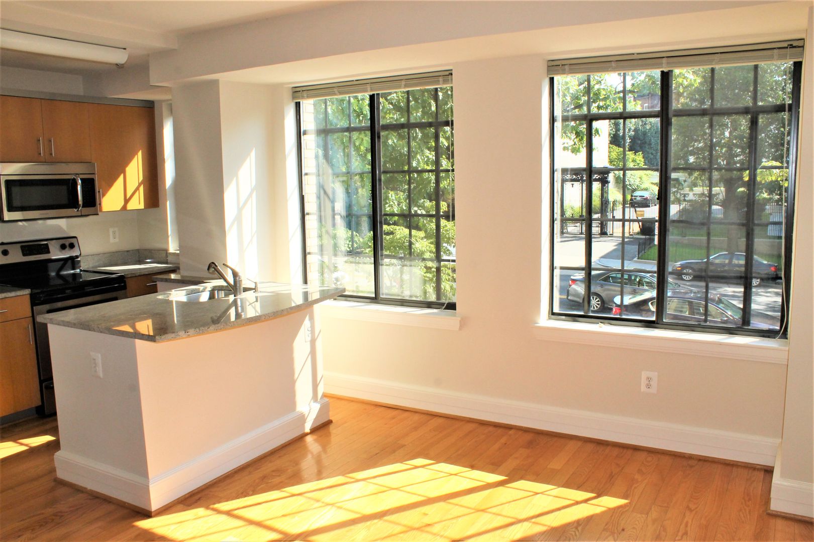 Washington Apartment: 2000 Connecticut Avenue, NW