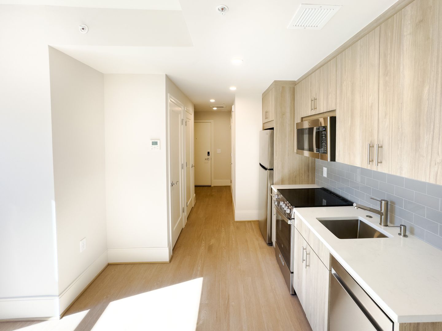 Washington Apartment: 3220 Prospect Street, NW