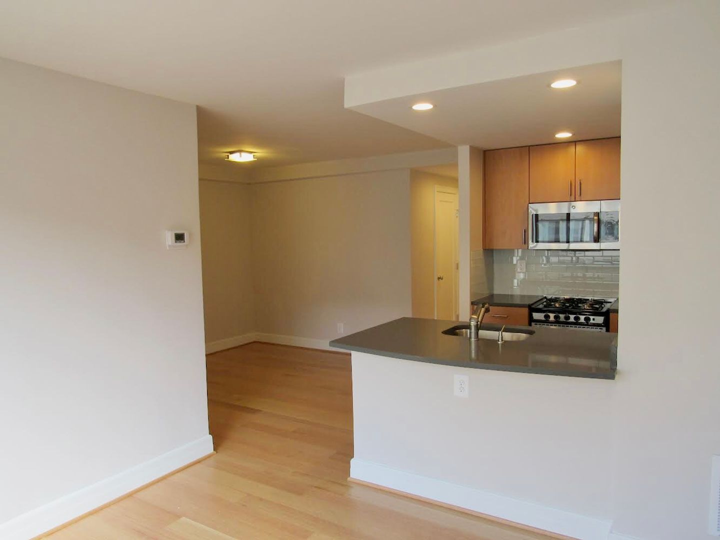 Washington Apartment: 1112 M Street, NW