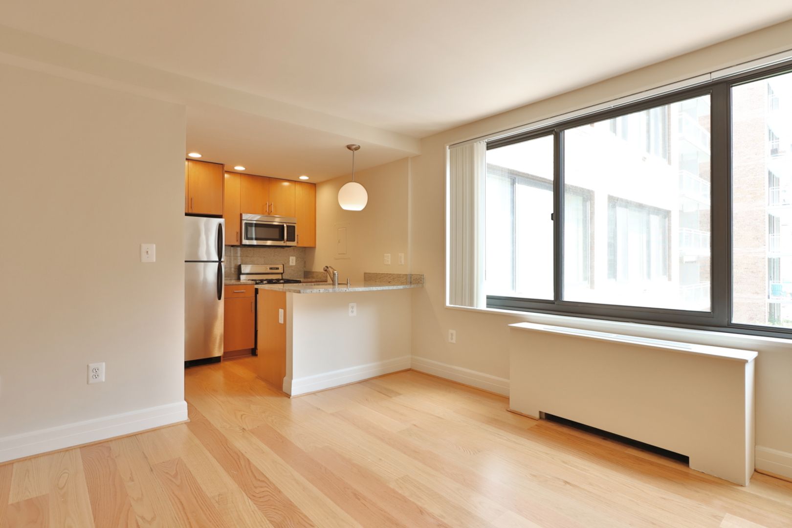 Washington Apartment: 1255 New Hampshire Avenue