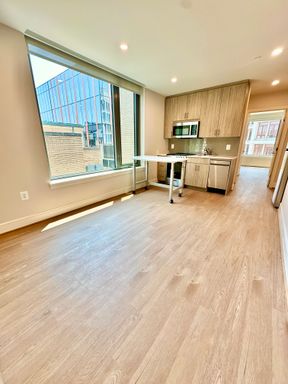 Open Saturday, 9/5!! - Drake East - FREE SEPTEMBER RENT - Two Bedroom Two Bath w Beautiful View - Utilities Included! – photo 1