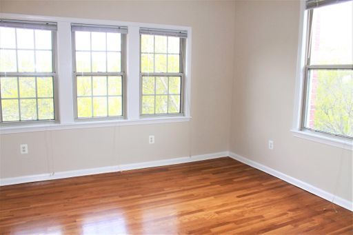 Beautiful Corner Two Bedroom with Stunning Rock Creek Park View!! W/D in Unit! – photo 1
