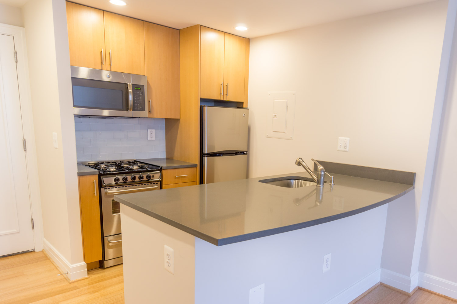 Washington Apartment: 1230 13th Street, NW