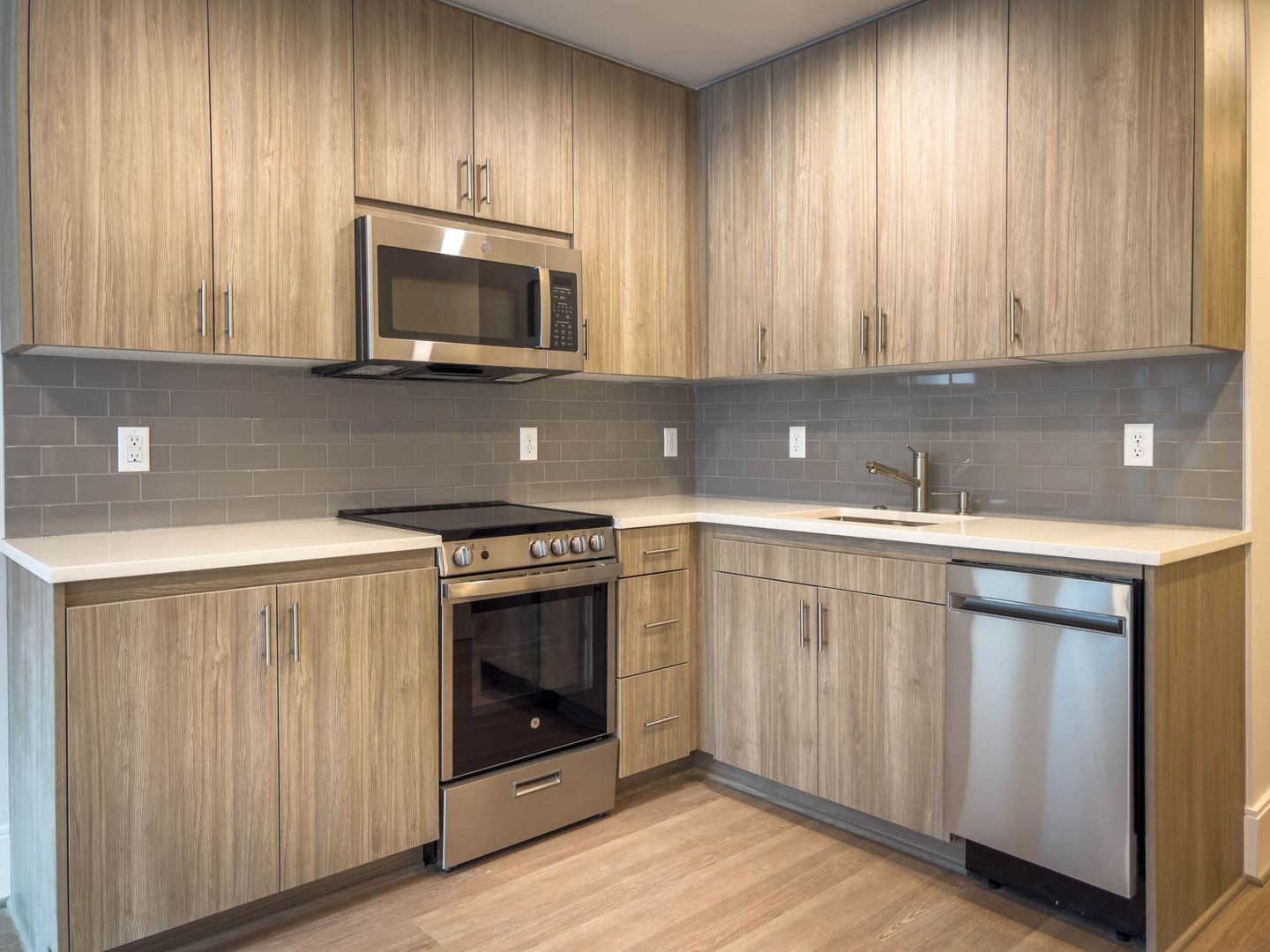 Washington Apartment: 3220 Prospect Street, NW