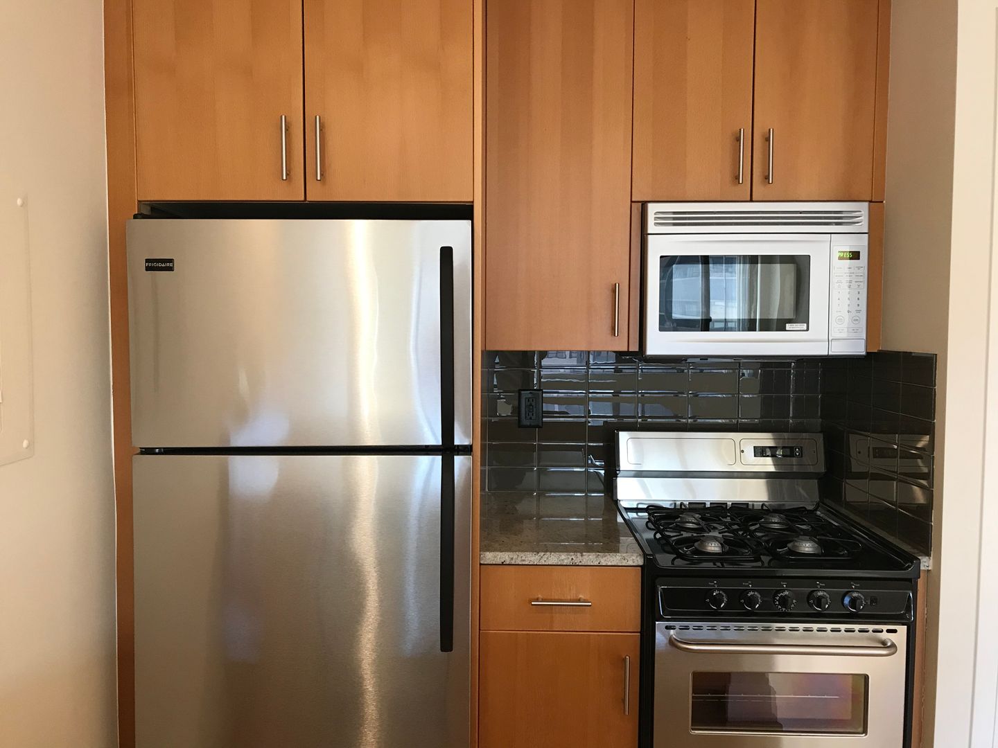 Washington Apartment: 1255 New Hampshire Avenue