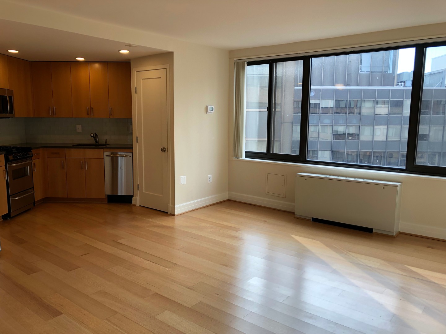 Washington Apartment: 1255 New Hampshire Avenue
