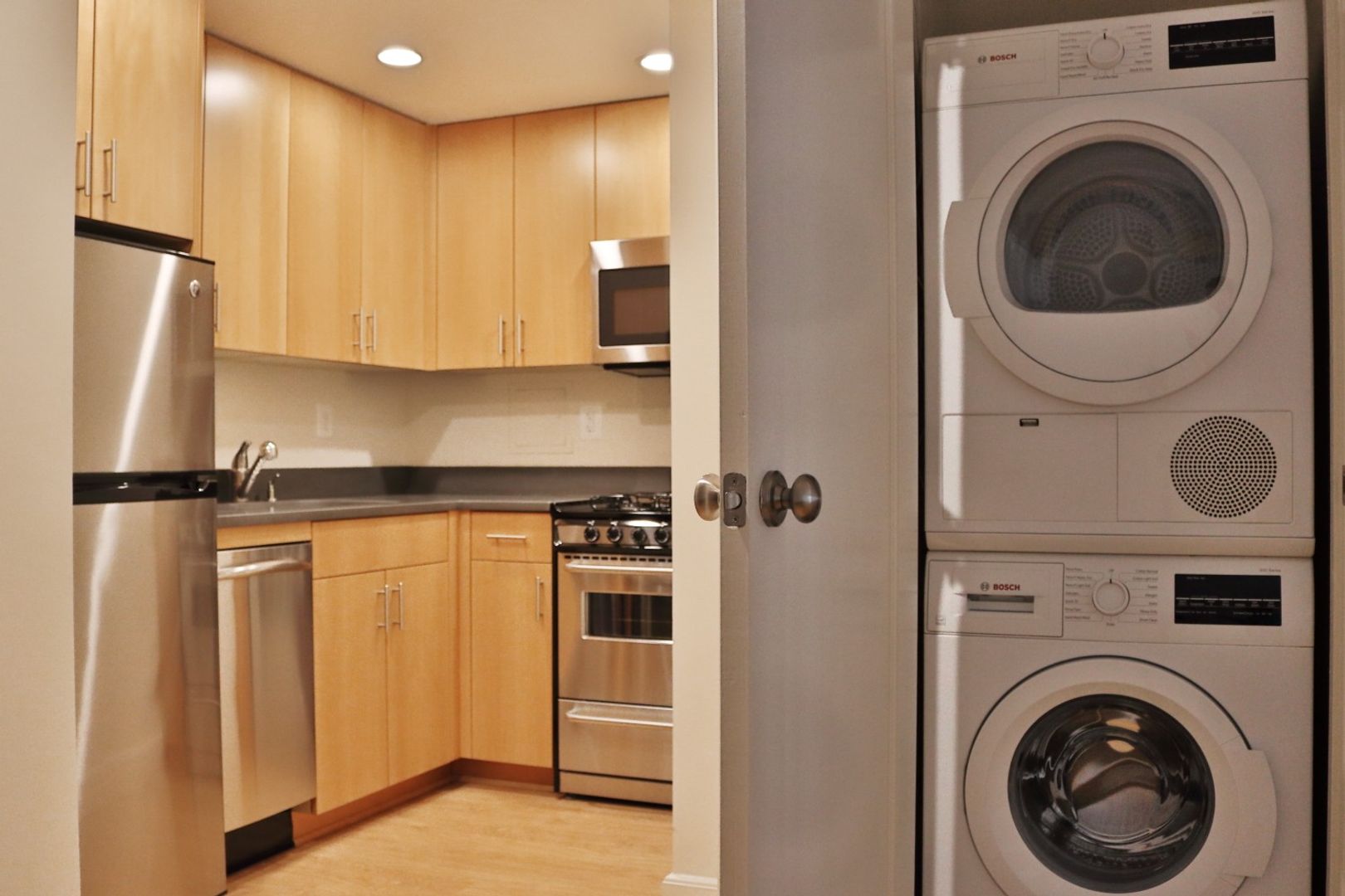 Washington Apartment: 1255 New Hampshire Avenue