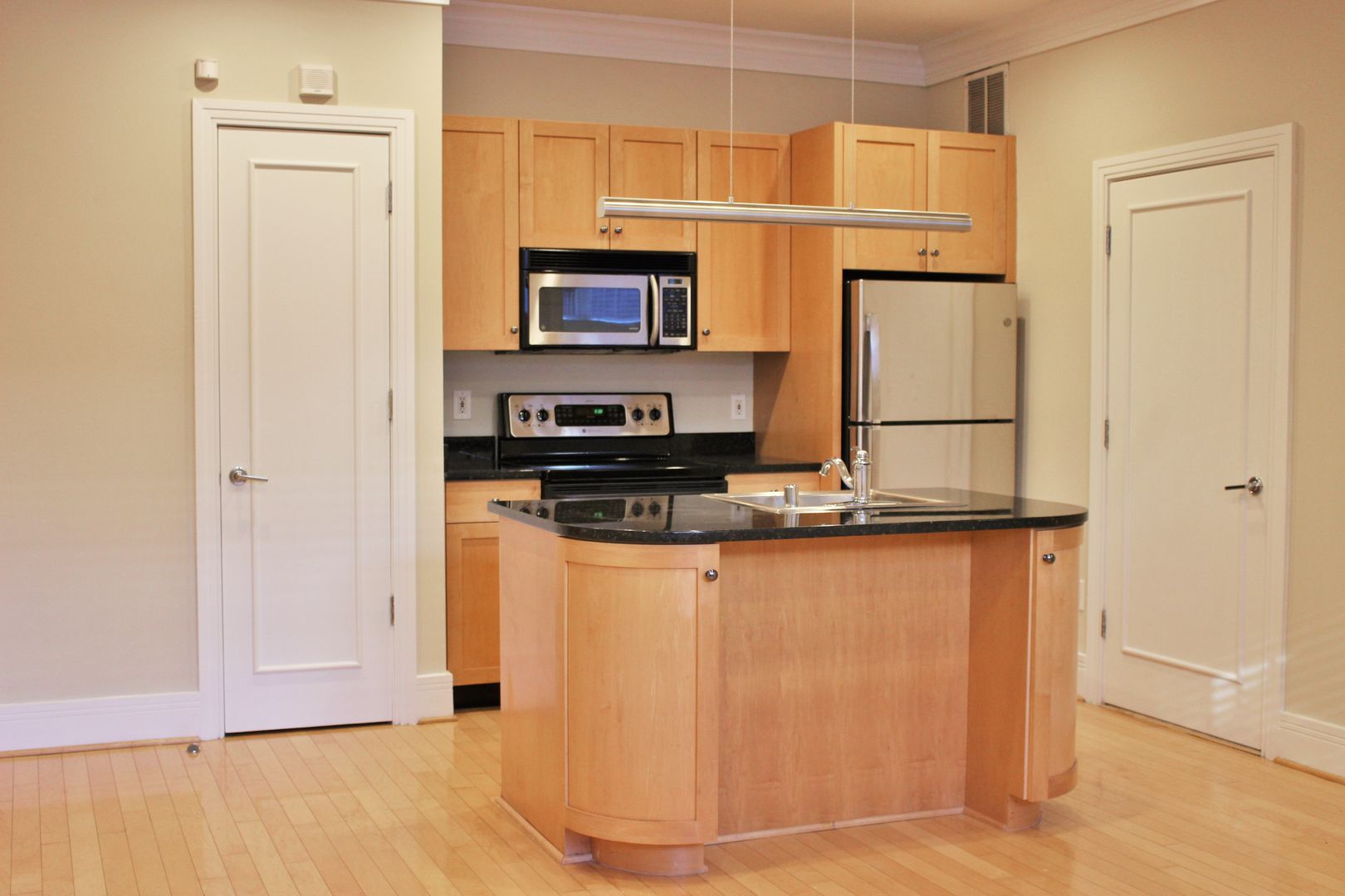 Washington Apartment: 1515 O Street, NW