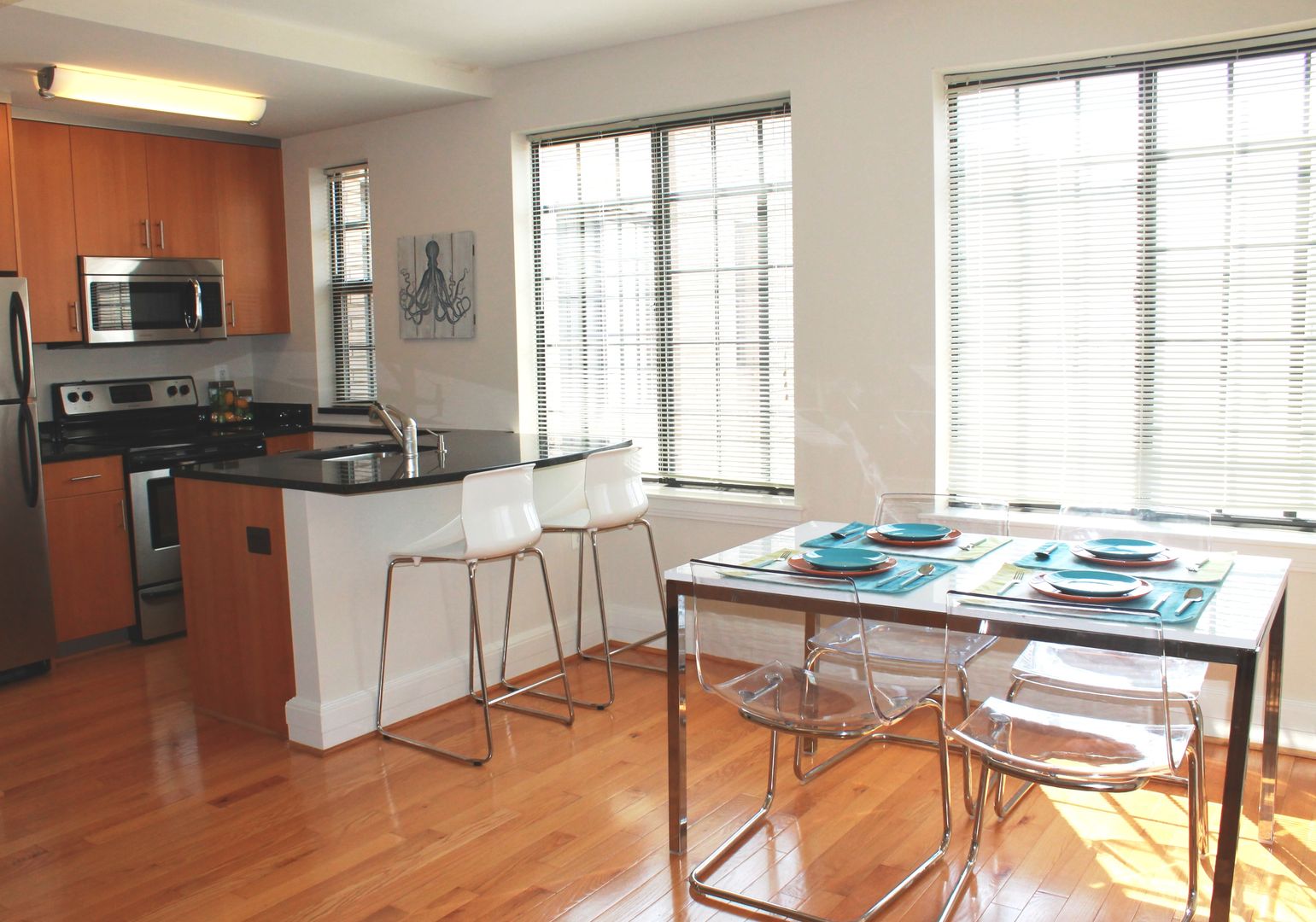 Washington Apartment: 2000 Connecticut Avenue, NW