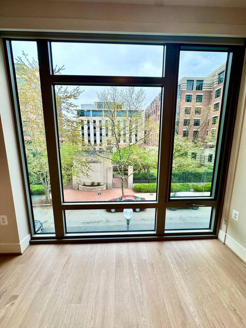 WASHINGTON Apartment: 1650 O STREET, NW