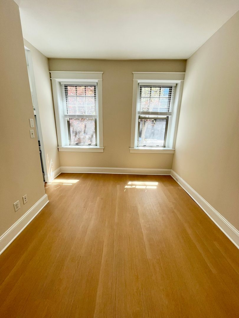 Washington Apartment: 1743 P Street, NW