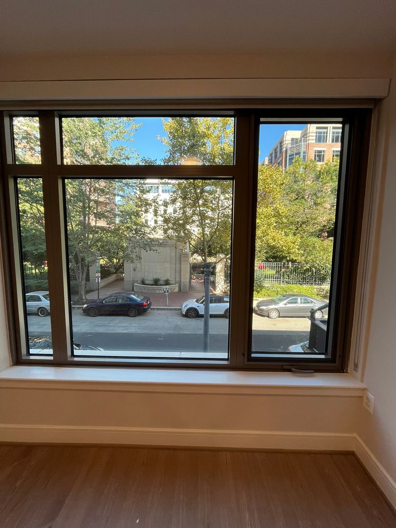 WASHINGTON Apartment: 1650 O STREET, NW