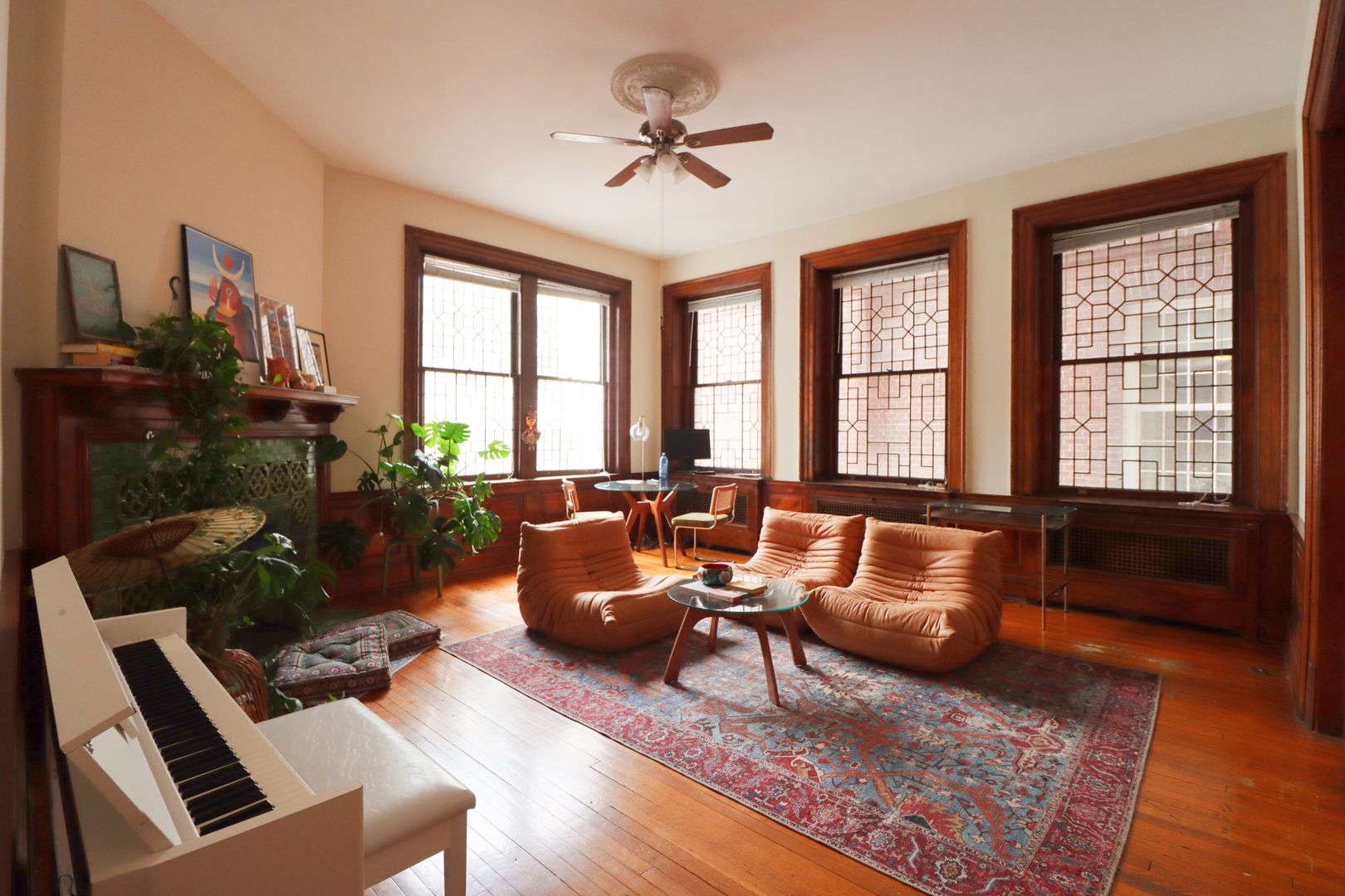 Washington Apartment: 1730 New Hampshire Ave