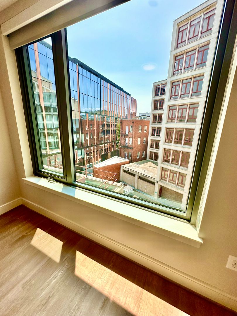 WASHINGTON Apartment: 1650 O STREET, NW