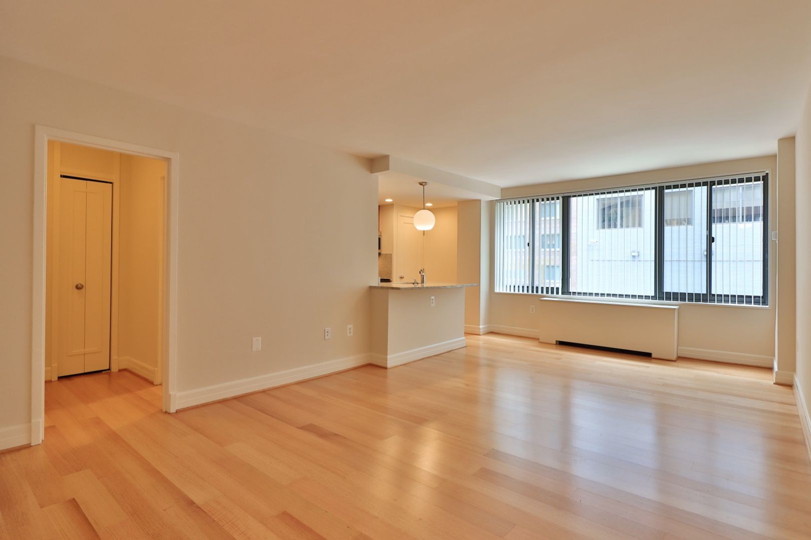 Washington Apartment: 1255 New Hampshire Avenue