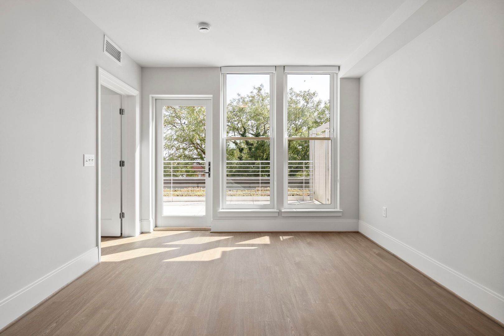 Washington Apartment: 3220 Prospect Street, NW