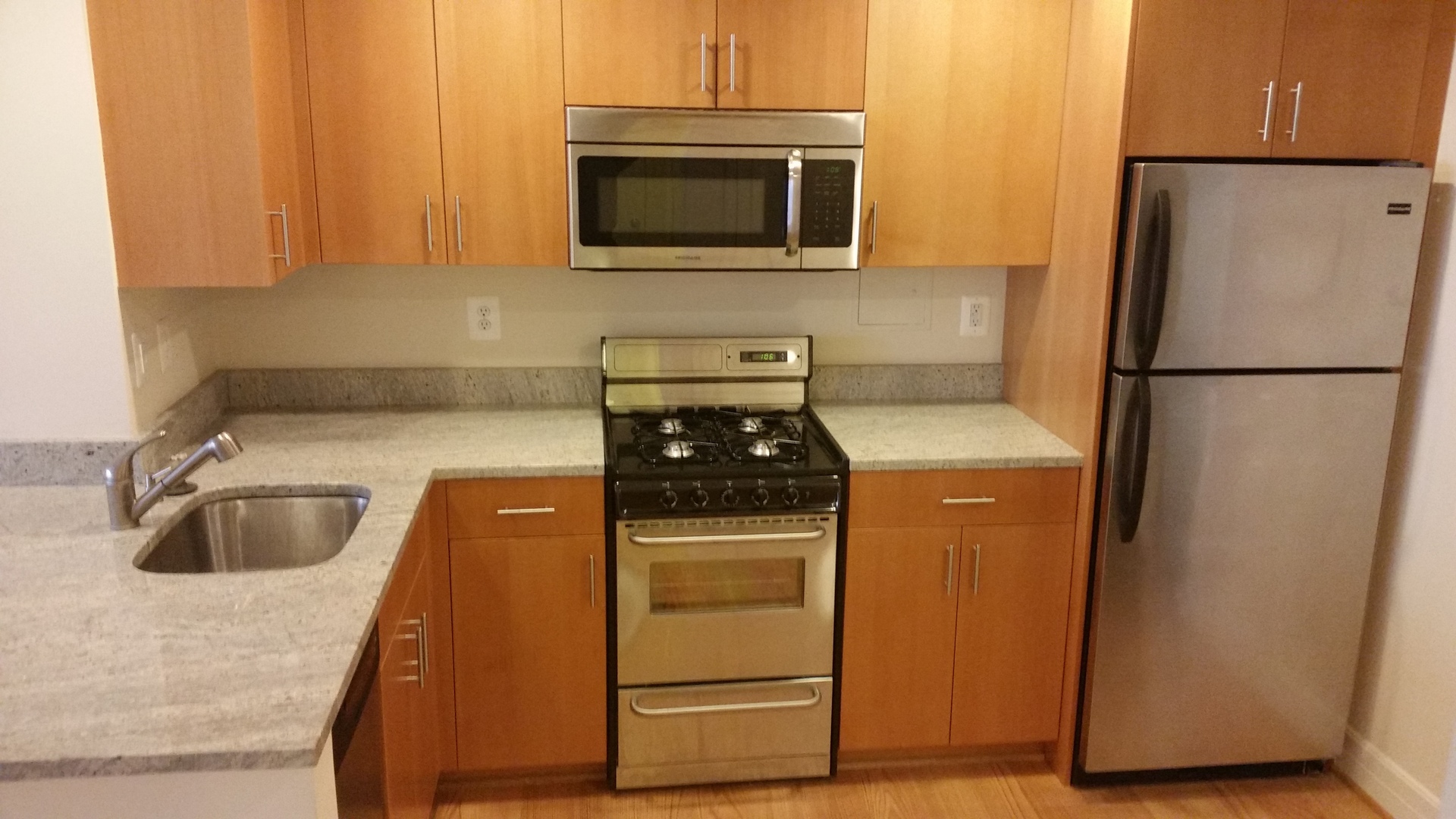 Washington Apartment: 1255 New Hampshire Avenue