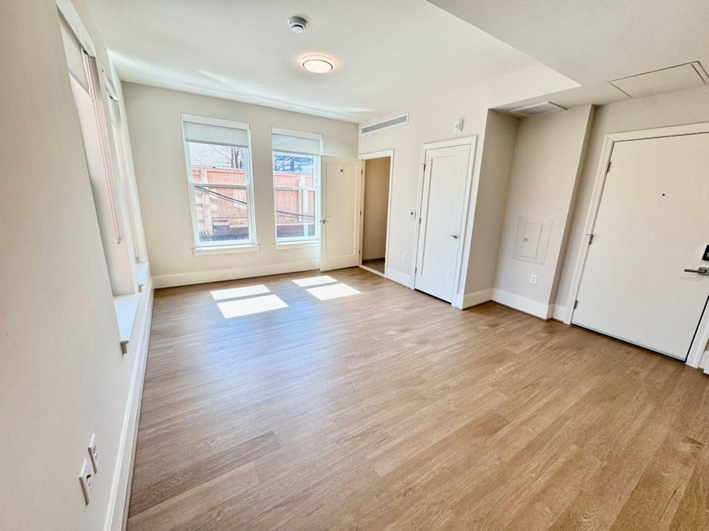 Washington Apartment: 3220 Prospect Street, NW