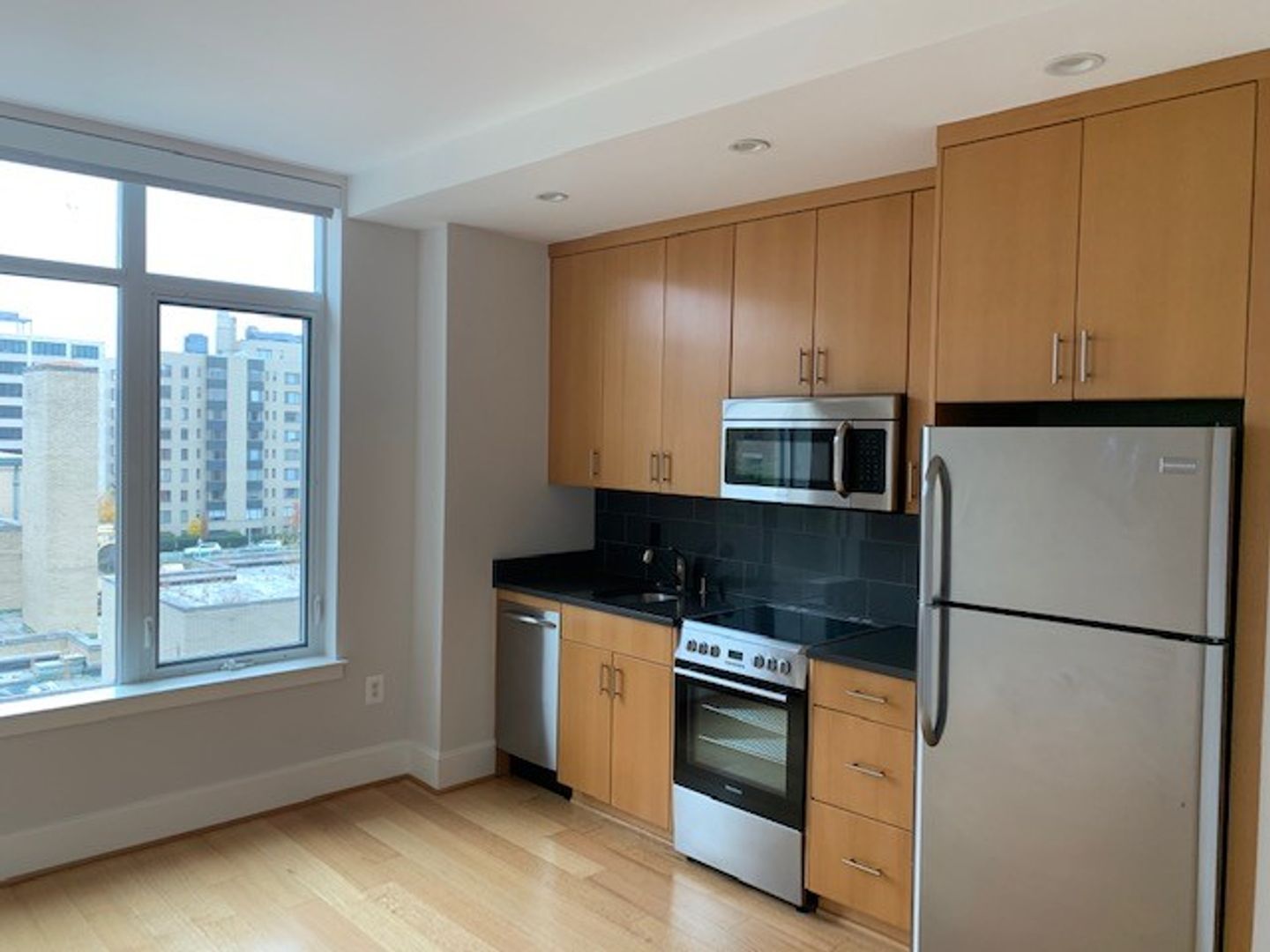 Washington Apartment: 1355 17th Street, NW